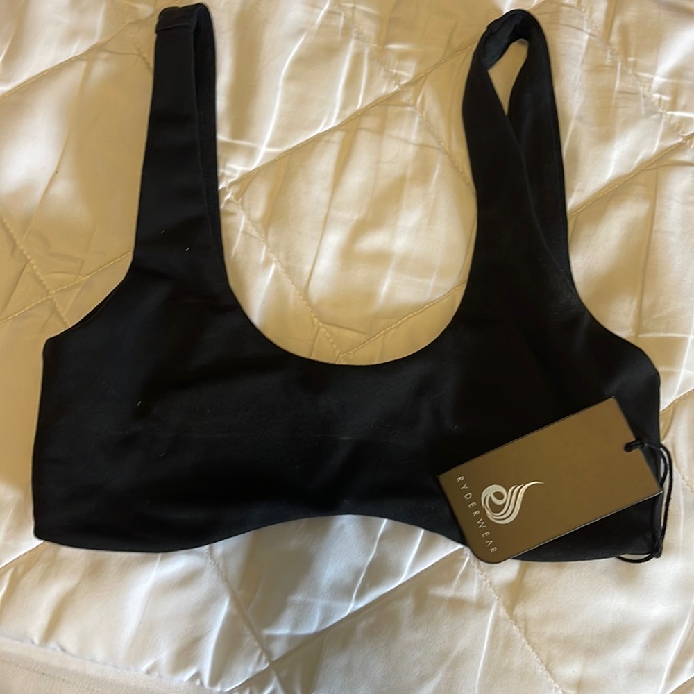 Sports bra